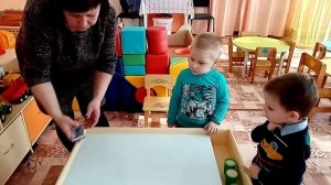 Консультация "Рисование песком на световом столе"