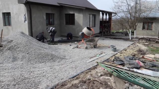 ?НАРЕШТІ!!! У нас появилась бруківка на подвір'ї!? СКІЛЬКИ КОШТУЄ УКЛАДАННЯ БРУКІВКИ ?// ВСІ ЕТАПИ? смотреть онлайн