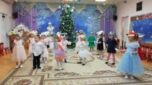 Песня "Раз  - снежинка, два - снежинка...",  ГБОУ Школа № 1315