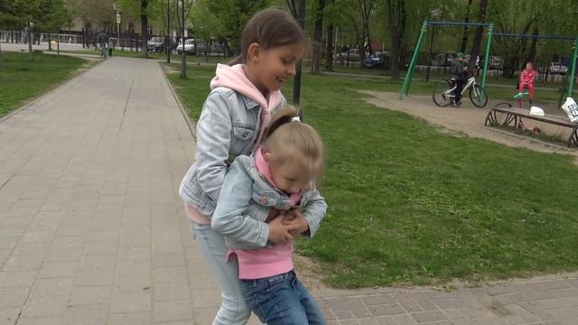 Катаемся на Гироскутере и Гуляем в Парке смотреть онлайн