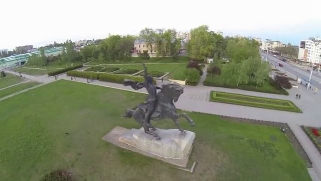 "Тирасполь -  город на Днестре" поют     Вера Лапенкова и  Владимир Лысенко
