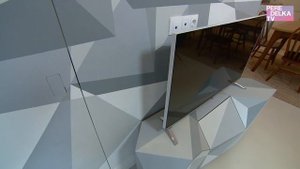 Двухкомнатная квартира вместо однушки со спрятанными дверьми и чердаком. Румтур Квартирного вопроса