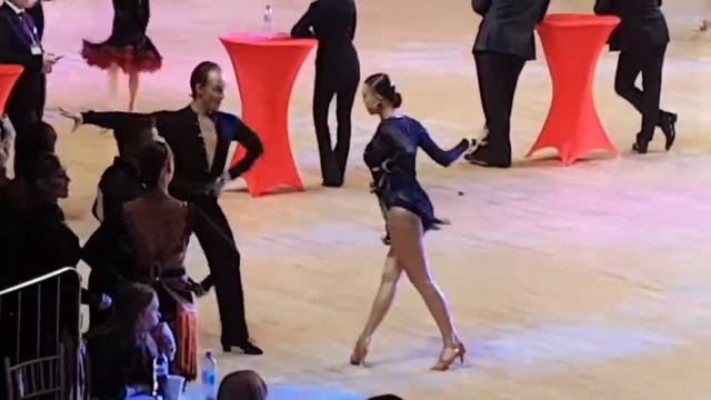 Николай Алексеев - Полина Александрычева. Самба. Ренессанс 2021 смотреть онлайн