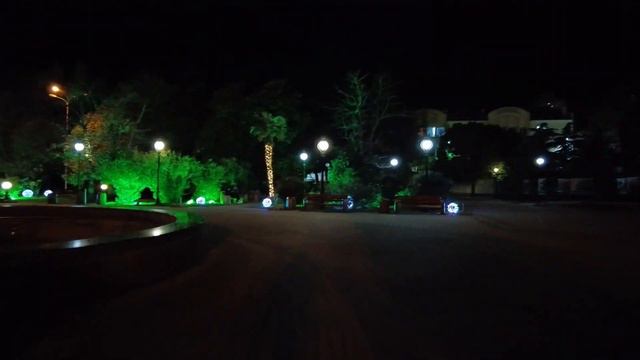 Новый год, район Лазаревское , Сочи, как украшен город и как подготовился город к Новому году. смотреть онлайн