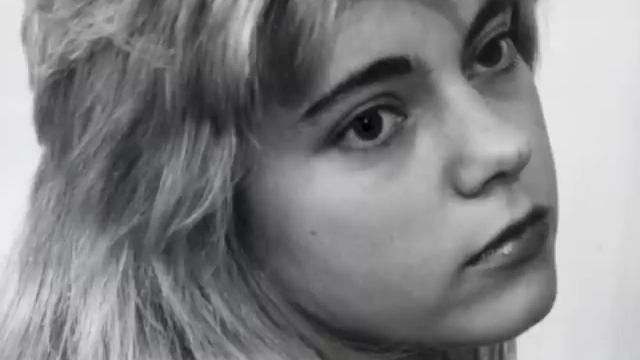 Руся- Tiльки я.Муз. К Осауленко , сл. Д. Акiмов (1990)