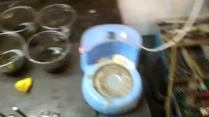 Приспособа для притирки клапанов. Также очистка с помощью химии.