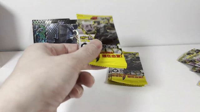 Monster Mondays!! YELLOW Box Part 4 - Unboxing SCP cards from China (YCSR10301) смотреть онлайн