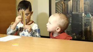 Как собрать 3Д пазл Эйфелеву башню с детьми. DIY how to make 3D puzzle with kids.