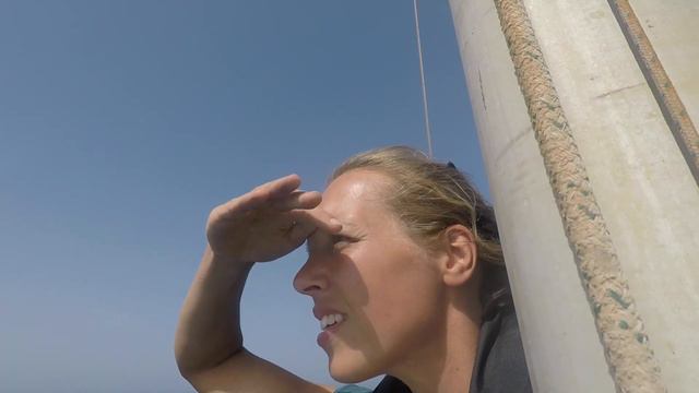 Entering a dangerous reef in the Red Sea - navigating from the mast!- #DayVlog35