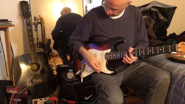 Fender Stratocaster American Standard 1989 смотреть онлайн