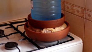 Курица Шкмерули (Чкмерули) в сливочно-чесночном соусе в кеци. Простое и вкусное грузинское блюдо!