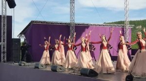 Азербайджанские танцы на фестивале Харыбюльбюль #xarıbülbül #shusha
