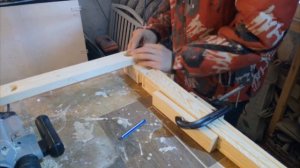 Фрезеруем проушину прямой пазовой фрезой