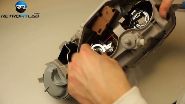 Установка линз в фары  Простой видеоурок  Смотреть всем!