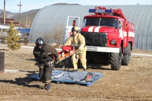 В Улан Удэ прошли состязания по проведению аварийно-спасательных работ после ДТП