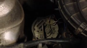 Снятие и установка генератора на автомобиле Опель Кадет. Ремонт Opel Kadett. СТО Михалыч.