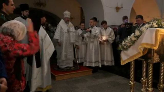 Колядка "Эта ночь святая". Исполняет духовенство Благовещенского кафедрального собора смотреть онлайн