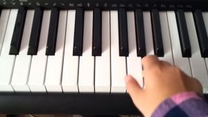 Журавль на синтезаторе