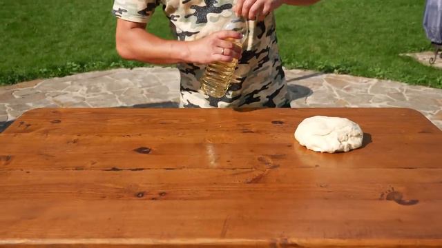 ПЫШНЫЕ БЕЛЯШИ С СОЧНОЙ НАЧИНКОЙ. С СОУСОМ ЕЩЕ ВКУСНЕЕ.