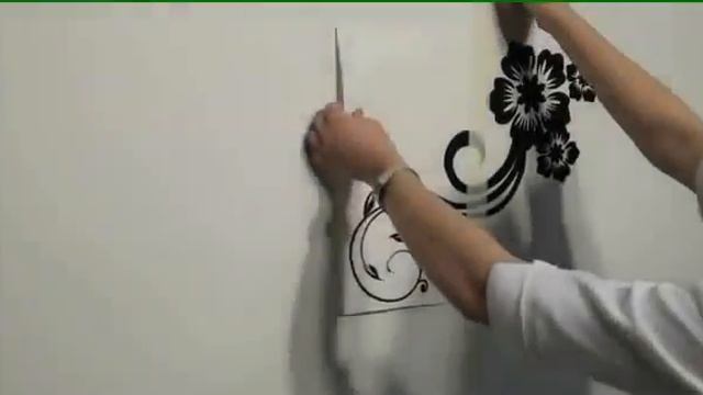 Как наклеить виниловую наклейку.