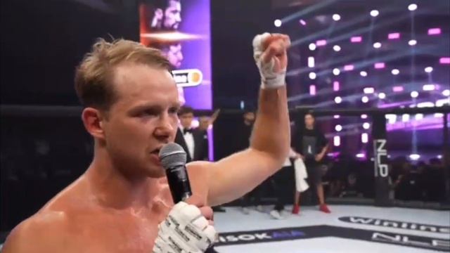 Яков Букин ! После боя !   Качественно сказал ! "Я горжусь, что я Русский и моя родина Россия"