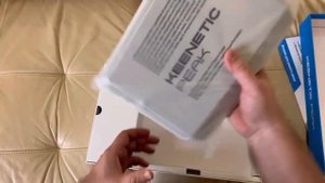 Распаковка — Проводной маршрутизатор Keenetic Peak KN-2710