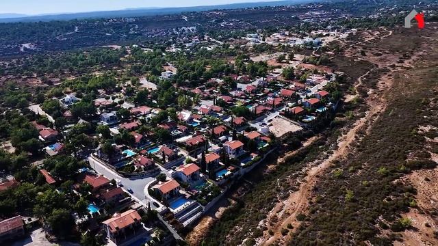 Вилла на шесть спален в тихом районе Суни на Кипре. Обзор региона, комплекса и застройщика. смотреть онлайн