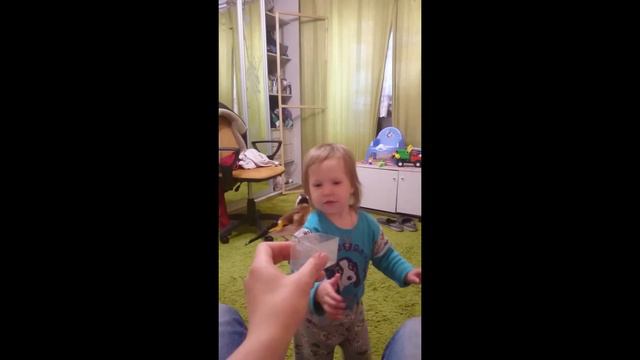 23 апреля 2016 г. Дрессировка щегла (продолжение) смотреть онлайн