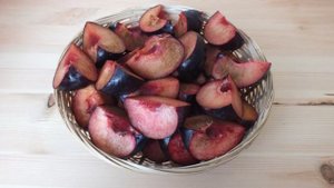 Пьяная слива на зиму