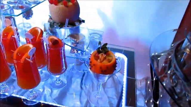 Arabia Azur Upper Restaurant Entrance on Christmas Eve 2015 смотреть онлайн