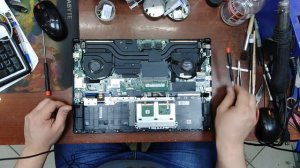 Разборка и внутренний обзор ASUS FX503V.