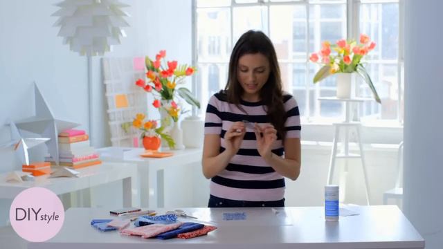 Easy DIY Fabric iPhone Covers - DIY Style - Martha Stewart смотреть онлайн