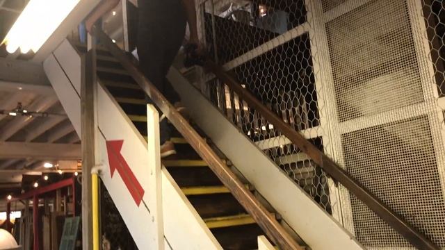 Little Chicago Clothing Co. 2018 Holiday Photoshoot BTS смотреть онлайн