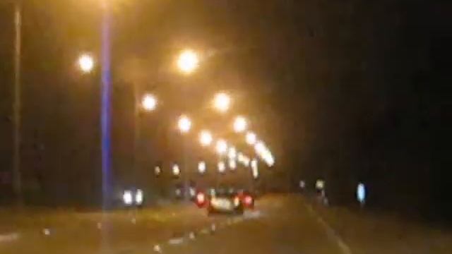 Nissan Sentra SE-R vs Ford Mustang GT смотреть онлайн