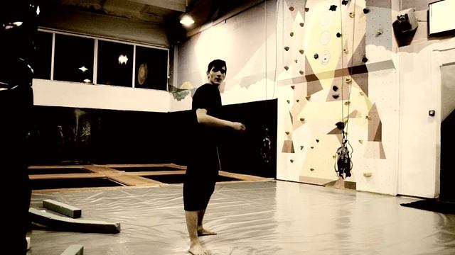 Немного космоса! (команда Free Tricks) паркур в Смоленске смотреть онлайн