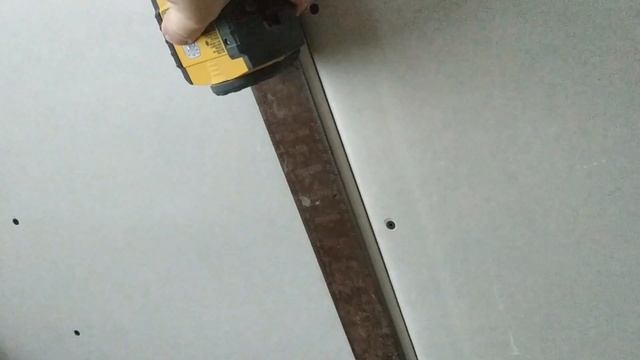 Лайфхак, как закрепить лазерный уровень без штатива!(VLAD PROFI) смотреть онлайн