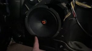 Замена штатной акустики Mazda 3 на динамики  DL audio Raven 165