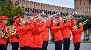 Звуки фанфар награждения разные варианты. Sounds of fanfare and solemn rewarding different options