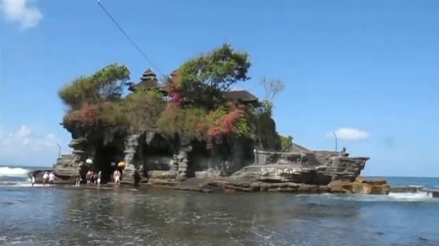 Pura Tanah Lot in Bali смотреть онлайн