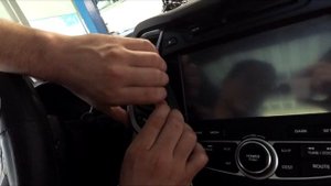 Hyundai Santa Fe (2012-15) - ремонт и демонтаж магнитолы Motrex MTXT900XM / MTXT900DM (Xanavi.ru)