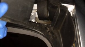 How to Replace Volkswagen Touareg Rear Hatch Struts