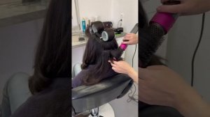 Видеоурок Как уложить себя на Стайлер Дайсон ?#Каскад #укладканадайсон #локоны #dyson #челкашторка