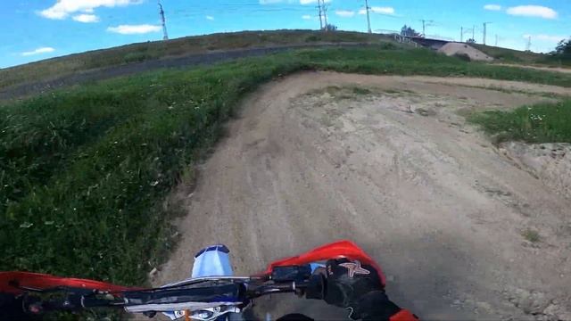 По Мототреку На Питбайке - Выдержит ли Нагрузку? / Покатушки на питбайке Бсе 125 и Аполло 150 смотреть онлайн