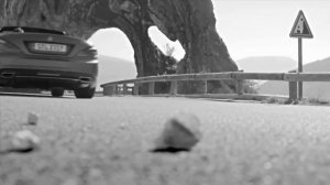 Mercedes 2013 SL-Class "Earthquake" Commercial