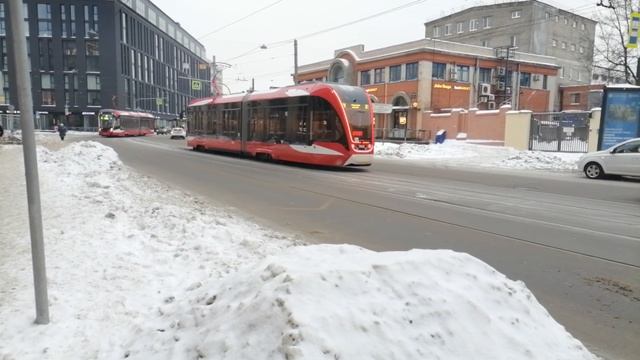 Трамваи 71-923М "Богатырь-М" №7832 и №7817 маршрутами №24 и №7 смотреть онлайн