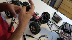 UNBOXING + INSTALL + LETS PLAY! - Racerstar 3650 BRUSHLESS Motor UPGRADE + 60A ESC - Truck Truggy R