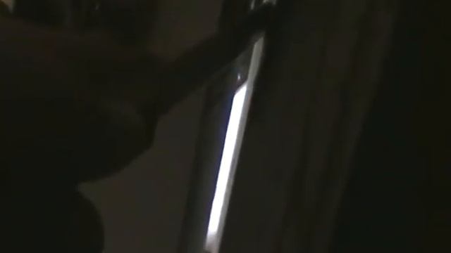 Как взломать межкомнатные замок [без отмычек] смотреть онлайн