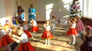 Танец конфеток младшая группа