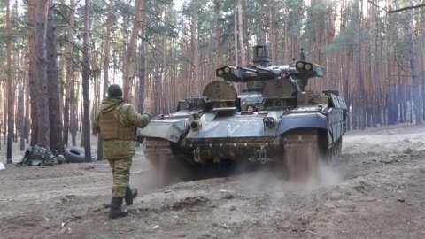 На Сватовском направлении в деле российские боевые машины поддержки танков "Терминаторы"