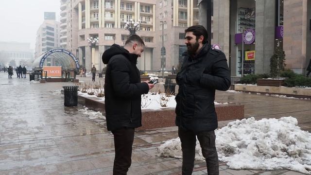 КАК Я ВЗЯЛ ИНТЕРВЬЮ У КЯРТУ | Смешной опрос по Еревану | Рубрика #2 смотреть онлайн